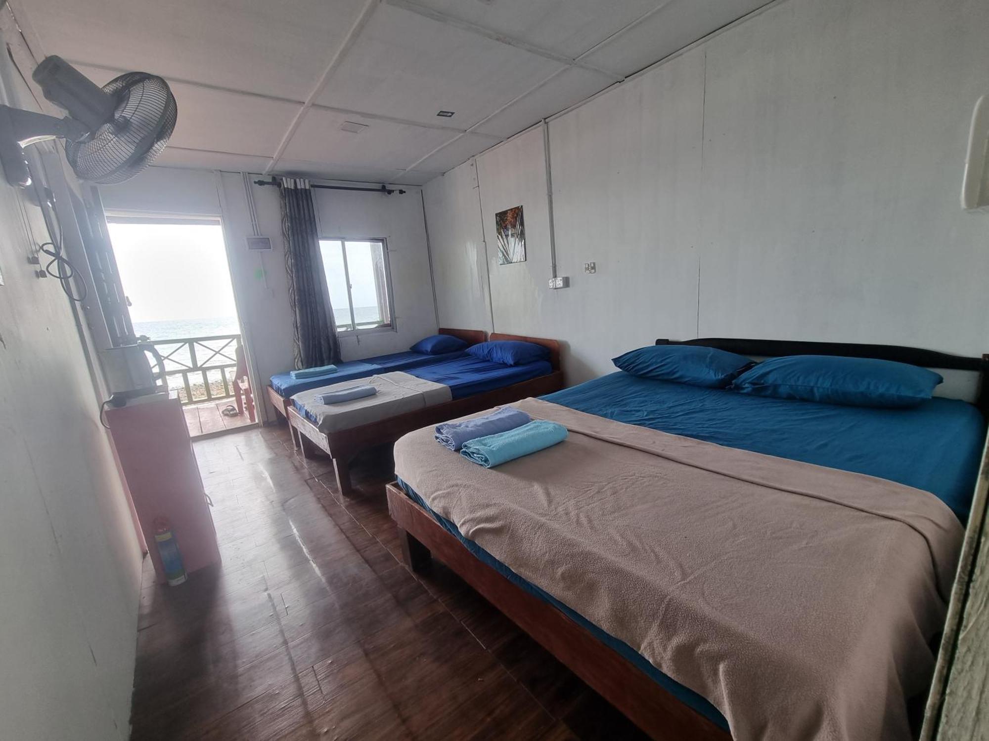 Mukut Seaview Hotel Kampong Mukut Phòng bức ảnh